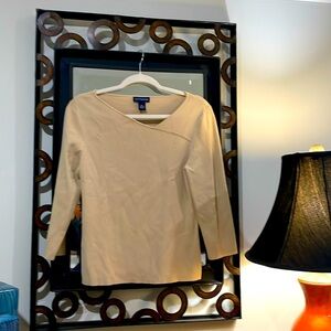 Ann Taylor Vintage Medium 3/4 sleeve pullover top. Tan . Rayon and Nylon Blend